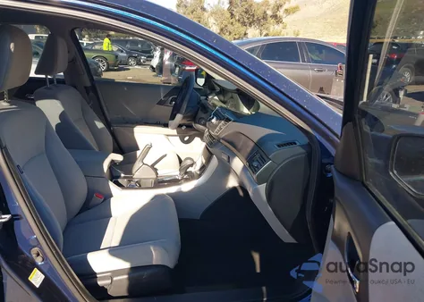 2013 Honda Accord Lx z USA, uszkodzony, nr VIN 1HGCR2F3XDA094048